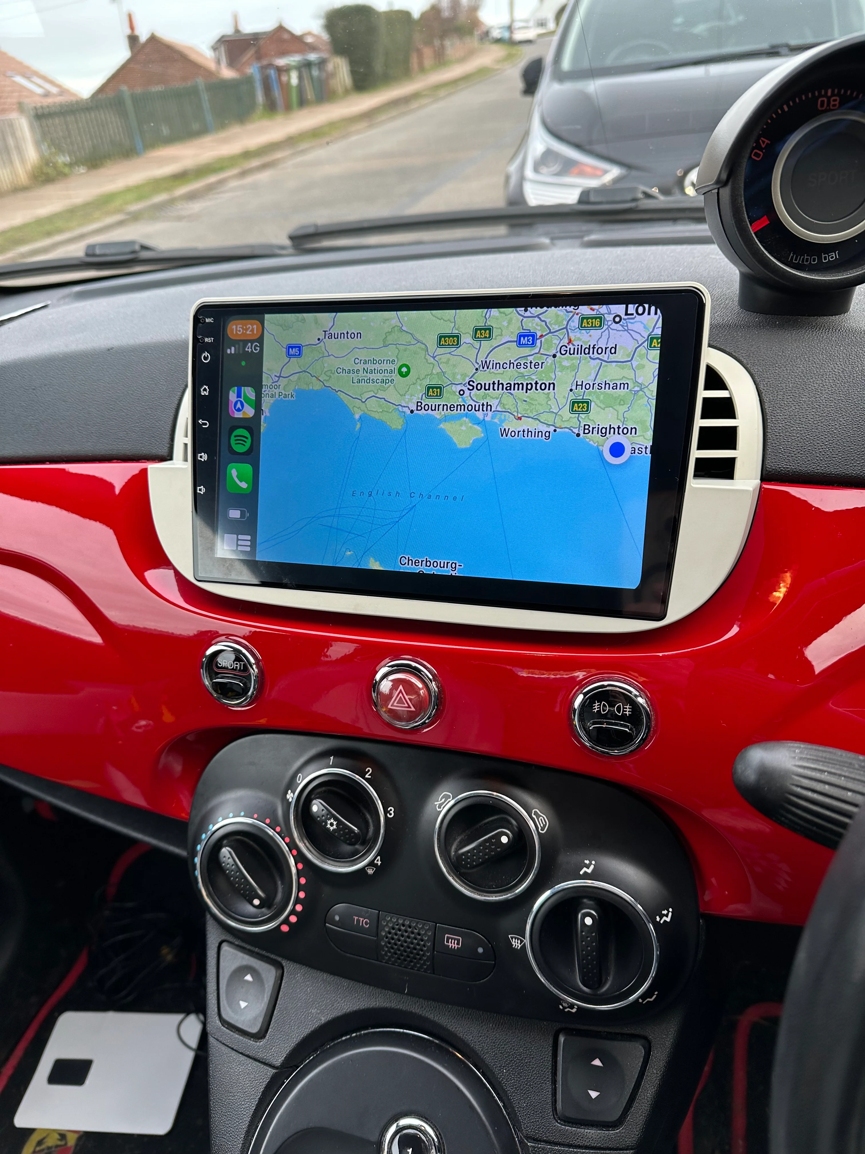 Fiat 500/Abarth 2007-2015 Wireless Apple CarPlay Upgrade Kit - Image 3