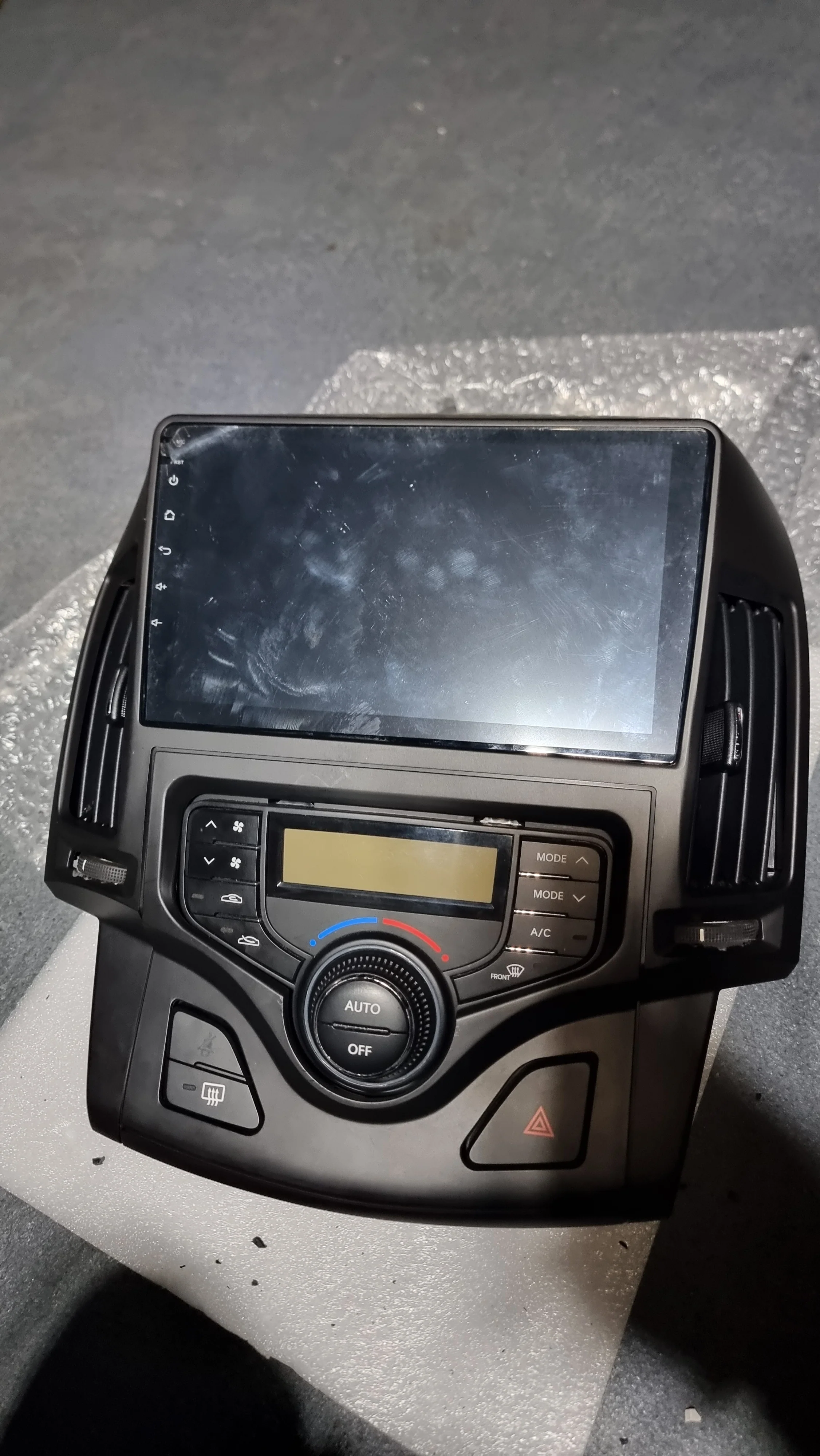 Hyundai i30 2007-2012 Wireless Apple CarPlay Upgrade Kit - Image 3