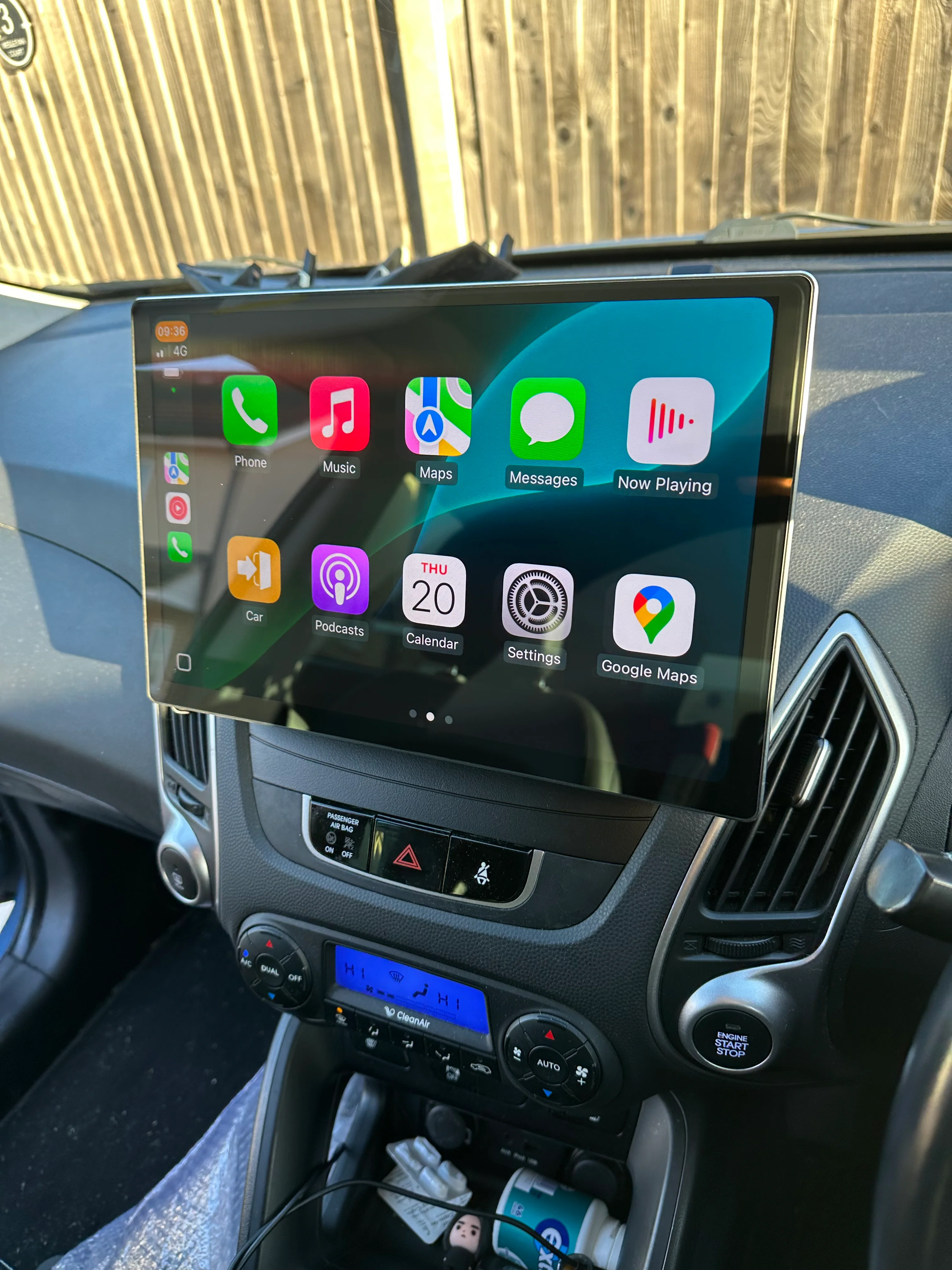 Hyundai IX35/Tucson 2009-2015 Wireless Apple CarPlay Upgrade Kit - Image 4