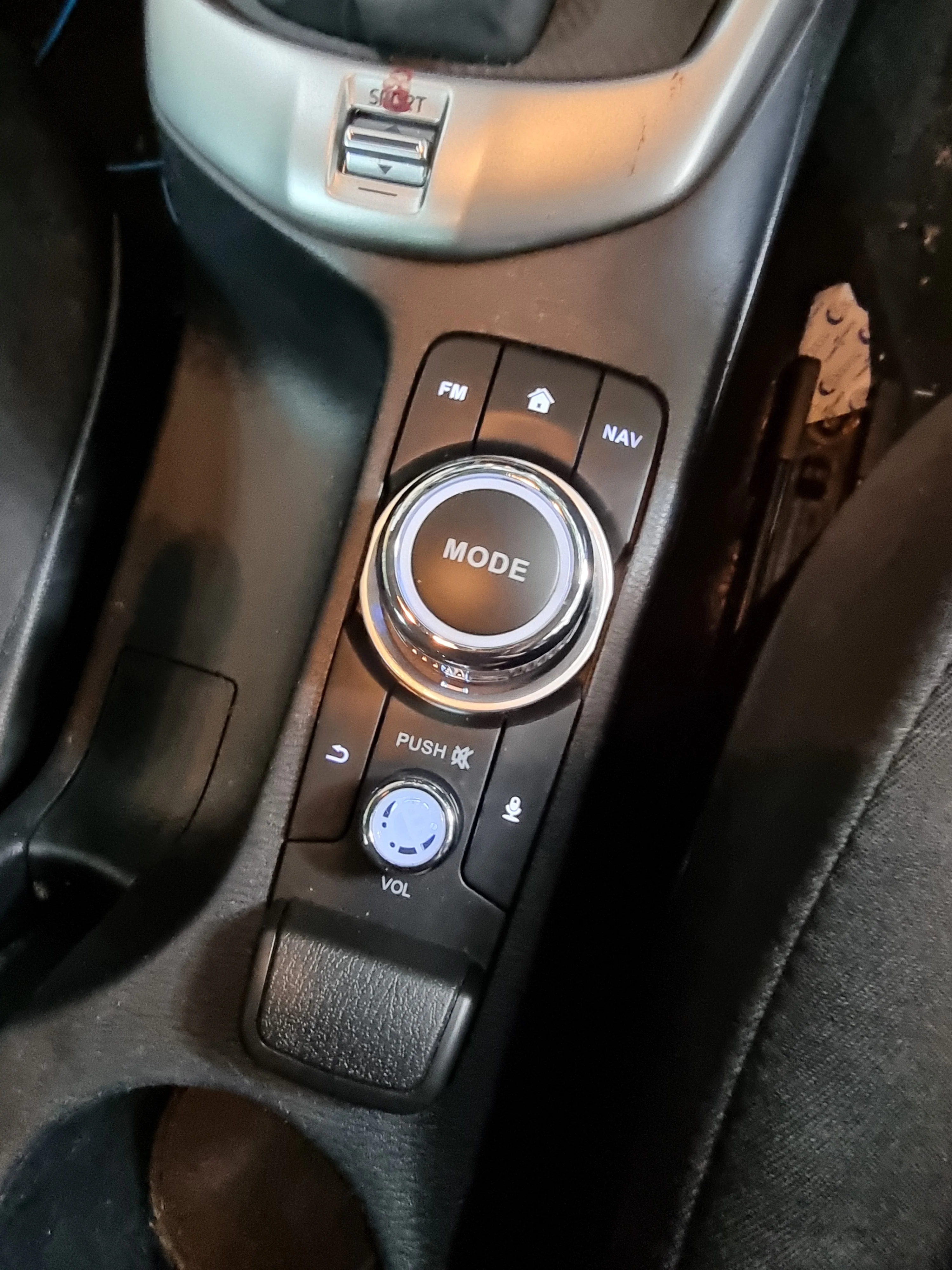 Mazda CX3 2015-2020 Wireless Apple CarPlay Upgrade Kit - Image 4