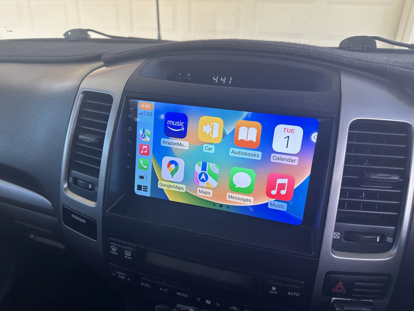 Toyota Land Cruiser/Prado 120 Series 2003-2009 Wireless Apple CarPlay Upgrade Kit - Image 3