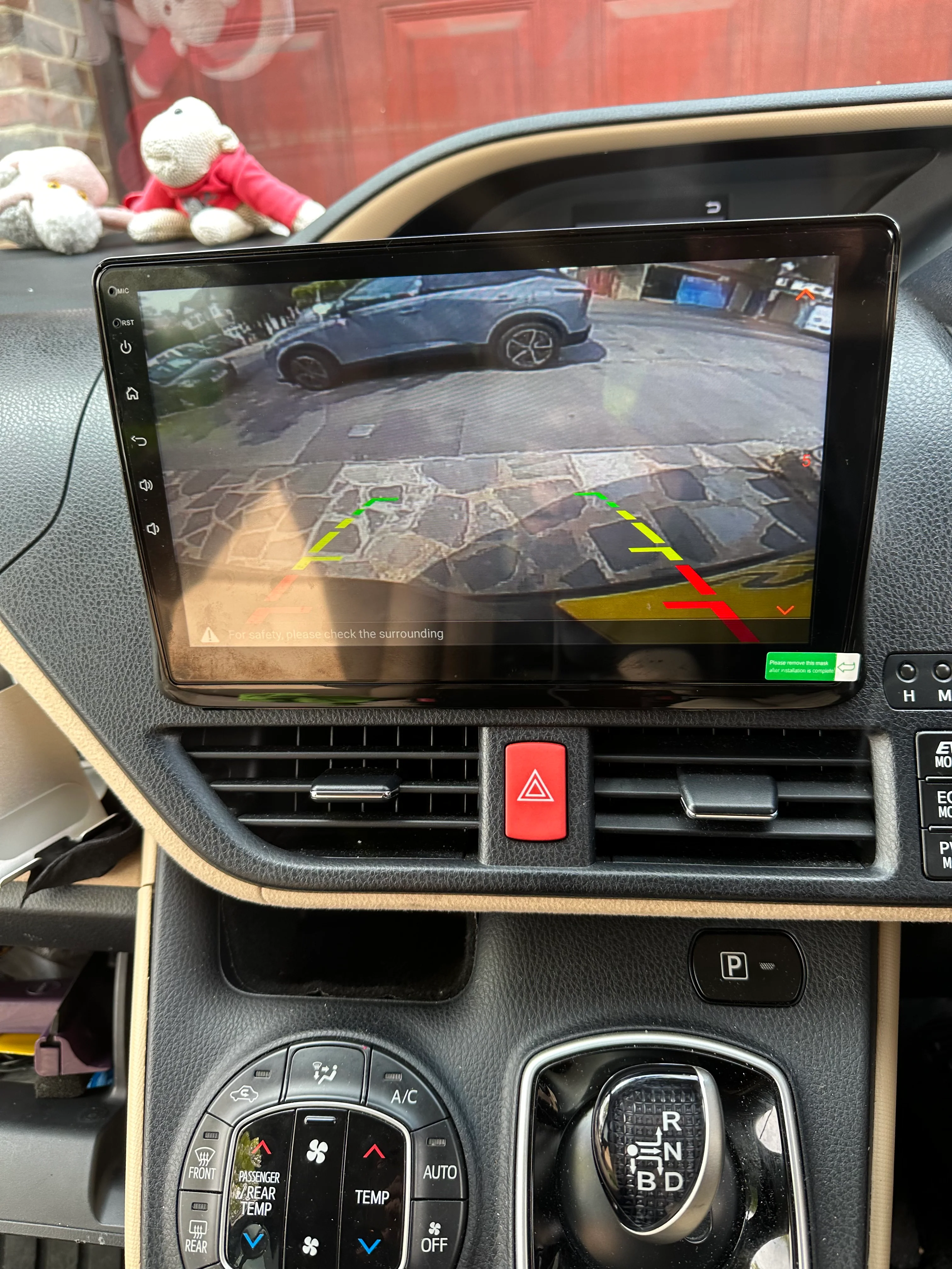 Toyota Noah/Voxy 2014-2020 Wireless Apple CarPlay Upgrade Kit - Image 2
