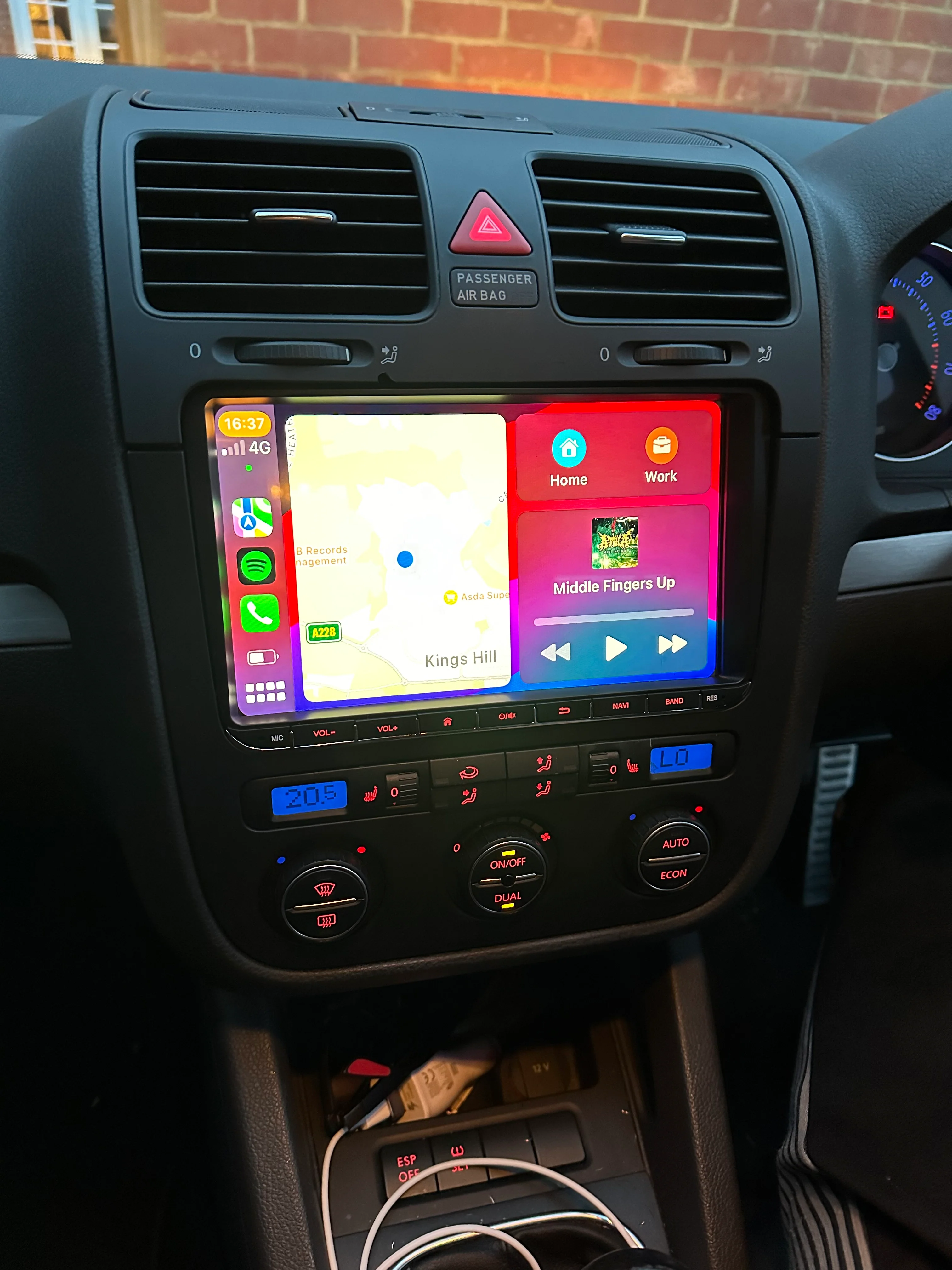 VW Golf 2004-2009 Wireless Apple CarPlay Upgrade Kit - Image 3