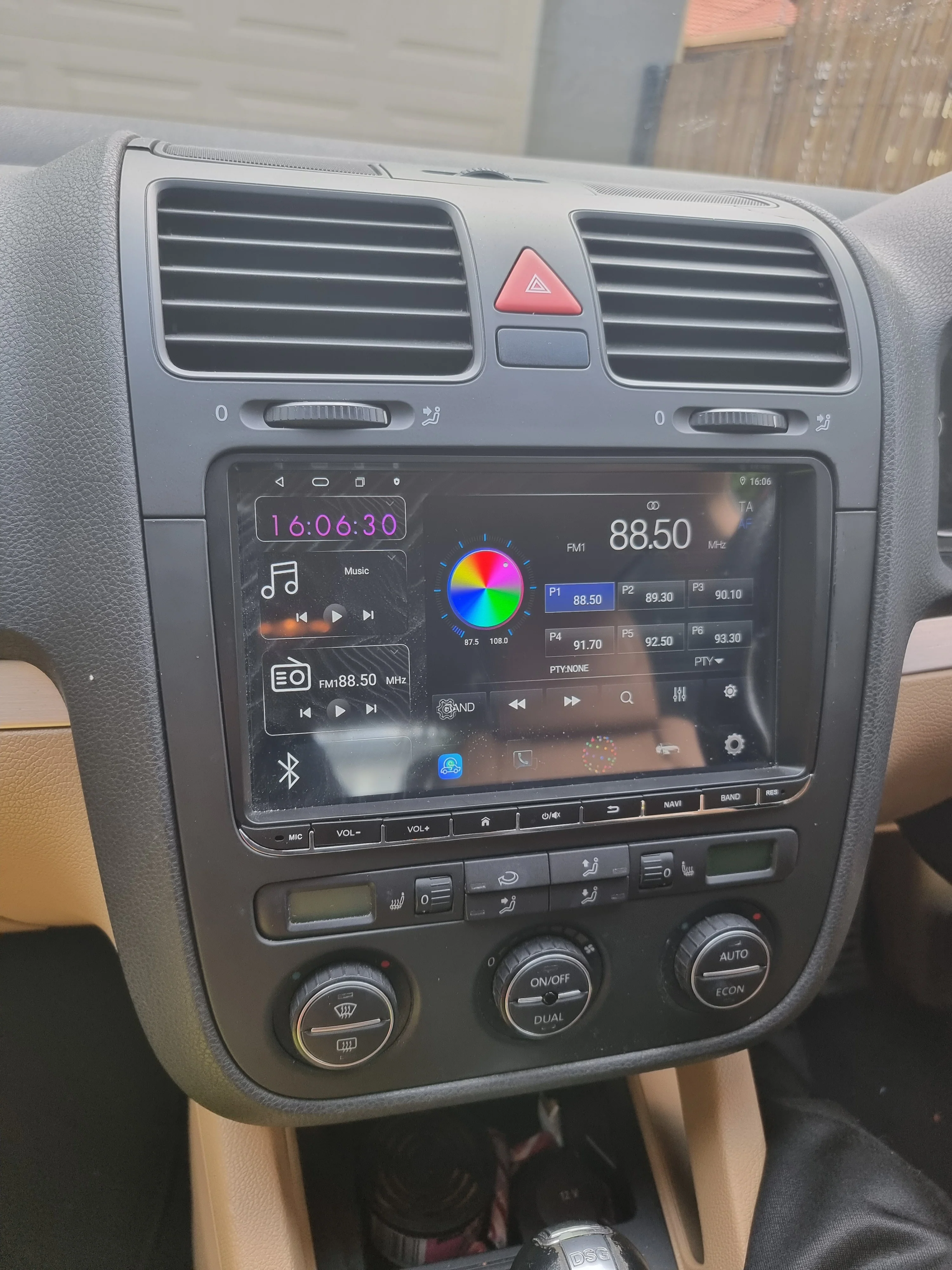 VW Golf 2004-2009 Wireless Apple CarPlay Upgrade Kit - Image 4